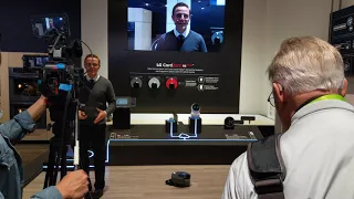LG CordZero R9 Vacuum Robot, CES 2018 [4K Video]