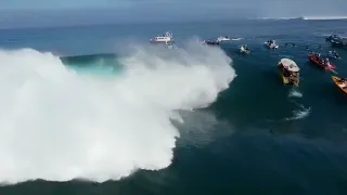 Big waves surfing