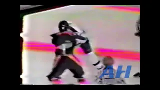 NHL Dec. 8, 1982 Rick Vaive,TOR v Darcy Rota,VCR Toronto Maple Leafs Vancouver Canucks
