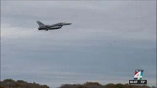 Former fighter jet pilot explains what F-16 pilots experience dealing with unresponsive planes