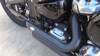 Vance & Hines Shortshots vs. Stock Exhaust Sound - Harley Softail Slim  107 - Short Shots  2019