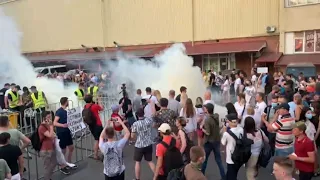 Идущих на концерт Басты в Киеве закидали дымовыми шашками. PavlovskyNEWS