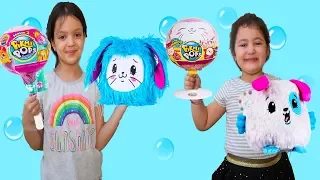 ÇOCUKLARIN ODASINDAN GELEN GİZEMLİ SESLER -Kids Pretend Play Giant Pikmi Pops Surprise Lollipop