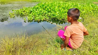 fishing Videos 2024✅|Little Boy hunting fish by bamboo tools hook From the village river🥰🥰