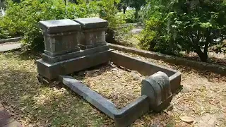 Bonaventure Cemetery Art Symbol Lesson: Gravebeds