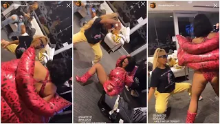 Doja Cat & Saweetie twerking - backstage at The Triller Fight Club