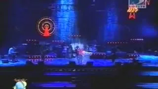 R.E.M. - Fall On Me (Live In Rio 2001)