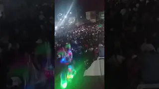 Vídeo mostra 'baile funk' lotado em comunidade de Cabo Frio