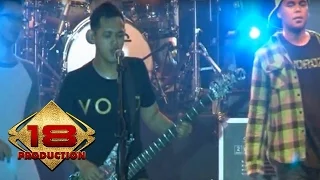 (Live) BONDAN & FADE 2 BLACK - BUNGA @Konser Denpasar Bali 21 September 2013