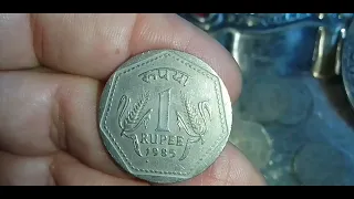 India ...pièces de 1 .2 et 5 Roupies et 1 roupie commemorative.