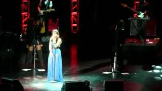 Toni Braxton "Live" - Let It Flow