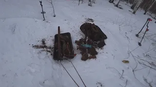 Забрали гусянку. Копаем пока снег там, куда сложно попасть летом.