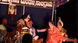 Yakshagana - Akshayambara - prasanna shettigar as dushyasana - shashikanth shetty as panchale