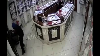 Ограбление ювелирного магазина по Ставропольской в Минеральных Водах