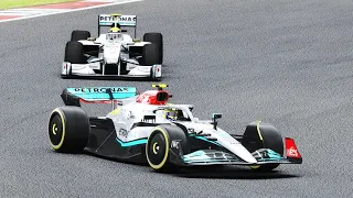 Mercedes F1 2022 vs Mercedes F1 2010 (Hamilton vs Rosberg) - Silverstone GP