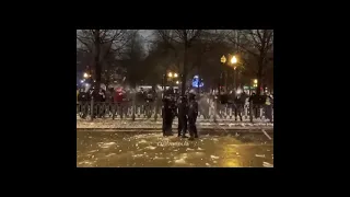 Обстрел полиции на митинге