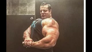 The Man With The Biggest Arms In The World