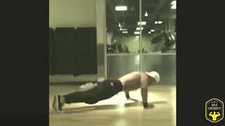 Michael Vazquez's pushups combo