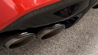 Akrapovic en x5m competition