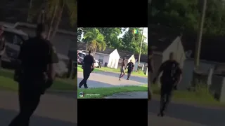 Crackhead fights 5 police officers then get tased