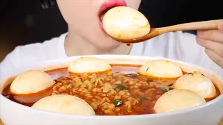 ASMR 반숙 계란 불닭볶음탕면 먹방