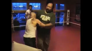 A Kung Fu Master Challenges an MMA Fighter