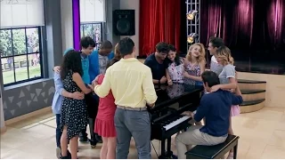 Violetta 3 - Todos cantan "Ser mejor" (final extendido)