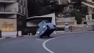 Monaco : Un fou furieux détruit sa Citroen Ami dans un virage très connu de la F1, vidéo du crash