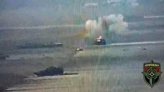 Попадания ПТУР по БМП боевиков в Донбассе