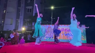 Girls group dance on Radha | Ban Than Chali | Laung Da Lashkar