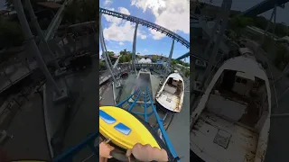 That splash at the end!!😱💦 #shorts #seaworld #australia #rollercoaster