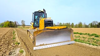 CAT Caterpillar D6K 2 LGP planiert mit "Grade Control" perfekt die Feldwege!