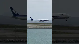 ANA B777-300 landing on Naha Airport on 2022.12.12 #Shorts