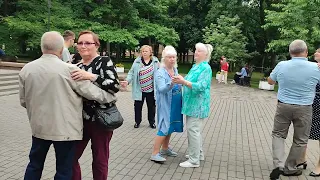 10.06.23г. "ЛЮБИМЫЙ МОЙ"...на танцполе в Гомельском парке...