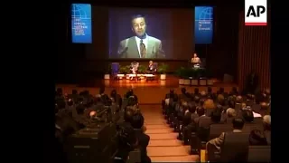 Mahathir Mohamad Vs IMF During Crisis 1997