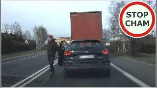 Kierowca Audi wyskakuje z auta #1045 Wasze Filmy