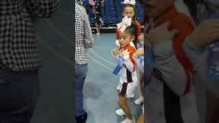 Gilroy Browns Cheerleader does Juju on that beat at competition