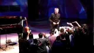 Tommy Emmanuel Live in Moscow — Johnny B. Goode a cappella, 21st of April 2012