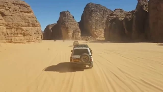 Amazing Touareg Music - A Tour In Algeria Desert DJANET