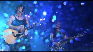 Goo Goo Dolls - "Here Is Gone" Live in Buffalo, NY (2004)