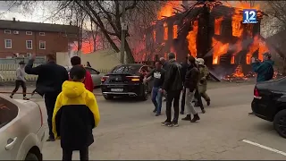 Три часа тушили пожар в заброшенном доме в Череповце