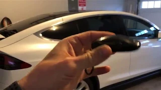 Tesla Model X | Key fob features and how to operate