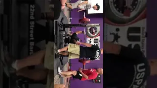 17 year old benches 420 lbs