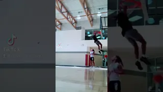 5’5” Dunker