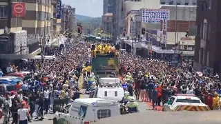 Siya Kolisi's emotional video from the Trophy parade