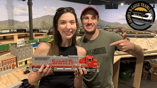 Asking My GIRLFRIEND Your Model Train Questions - JDstucks