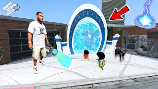 GTA 5: Franklin & Shinchan Made A Secret Teleport Door And Enter To New World in GTA 5