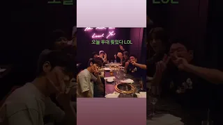 [TXT] txt having dinner with jungkook and bang pd after VMA ❤️
