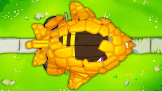 There's a BOSS in Bloons?! (Dreadbloon in Bloons Monkey City)