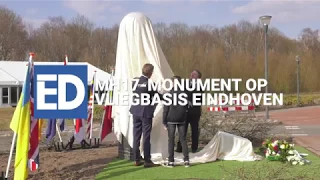 Monument voor nabestaanden MH17 onthuld op Vliegbasis Eindhoven